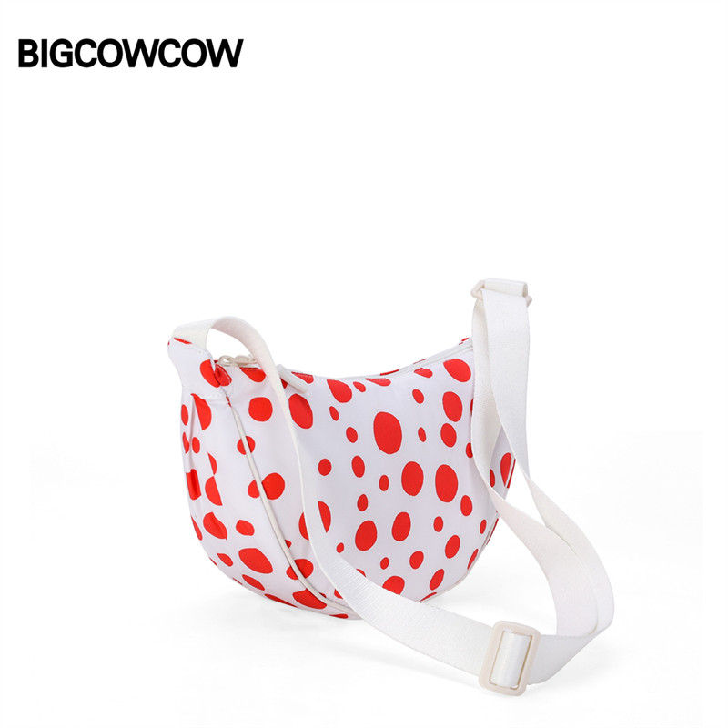 BIGCOWCOW/大牛牛波点月牙马鞍包韩国ins小众可爱饺子包单肩斜挎,淘宝优惠券,粉丝福利购,淘宝优惠卷