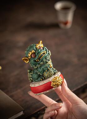 中国风国风文化创意鼓狮对高端人物桌面饰品礼盒客厅办公装饰品