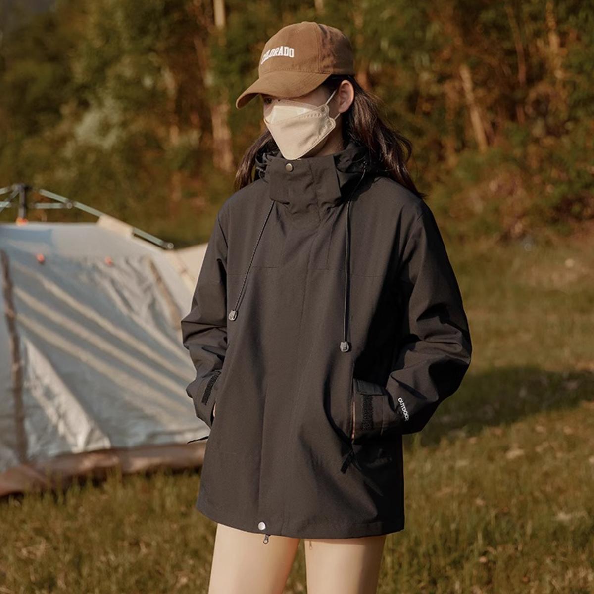 雪中飞三合一外套2024秋冬防风防水可拆卸情侣款时尚保暖连帽外套