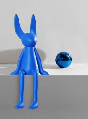 坐姿新年兔子公仔摆件卡通轻奢高级感桌面客厅家居电视柜装饰饰品