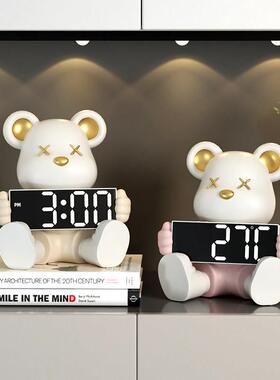 暴力熊时钟闹钟客厅电视柜摆件桌面摆放钟表台式装饰品创意电子钟