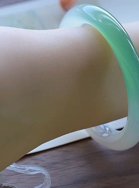 极速天然玉髓绿玉髓俏色手镯 女款爆款半山半水色玉W髓玛瑙镯饰品