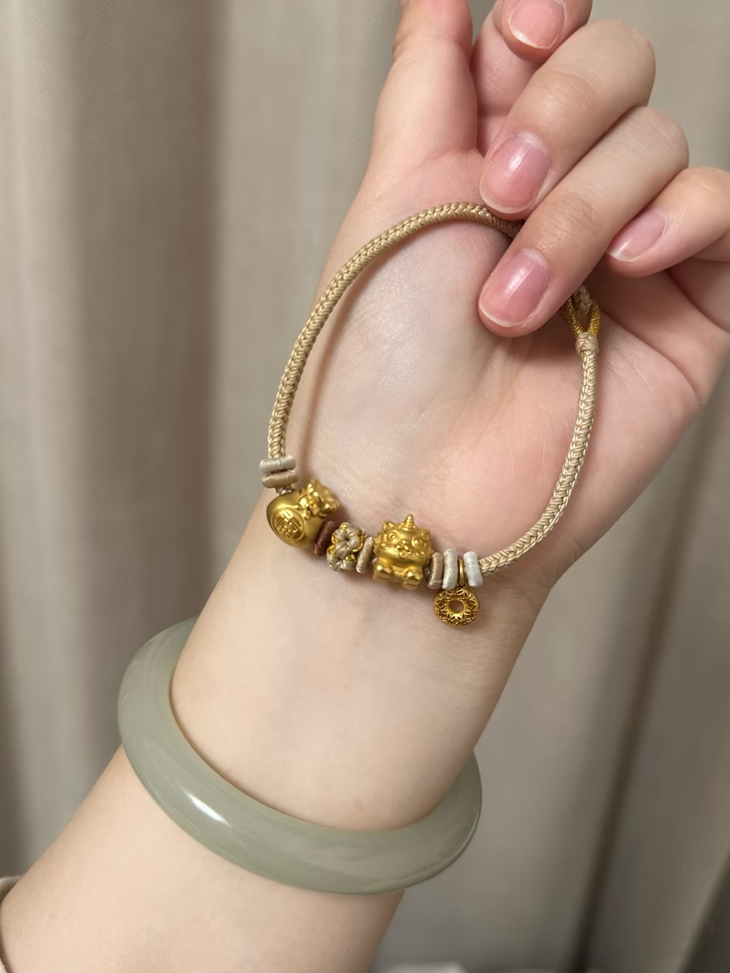 工厂定制金包银手链福袋配醒狮女款精致福气满满手绳编绳小克重,淘宝优惠券,粉丝福利购,淘宝优惠卷