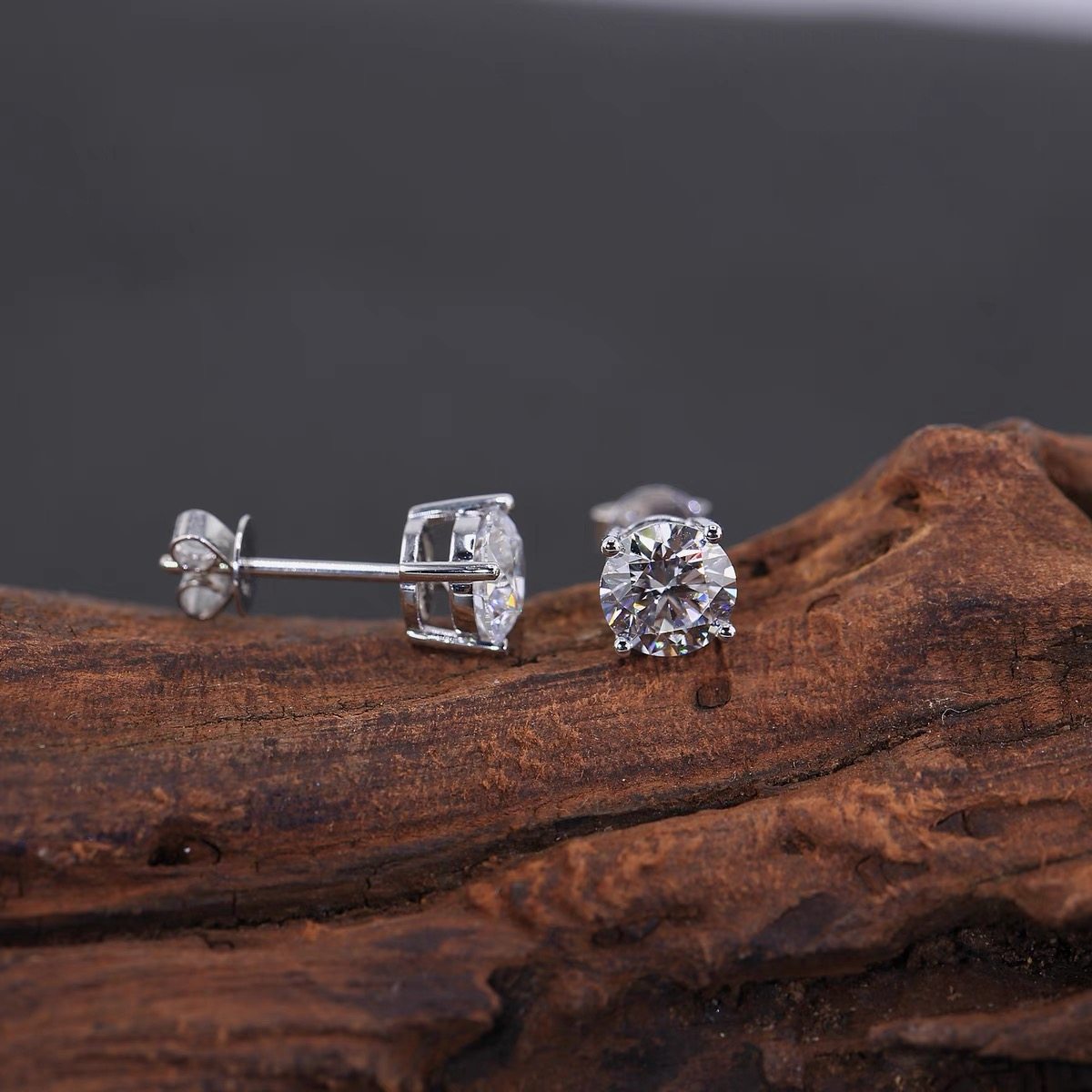 香港代购PT950铂金耳钉经典六爪天然真钻GIA钻石50分1克拉男女款,淘宝优惠券,粉丝福利购,淘宝优惠卷