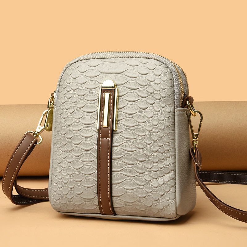 新款 女包2023妈妈包韩版简约单肩斜挎包大气中年女包潮小方包通,淘宝优惠券,粉丝福利购,淘宝优惠卷