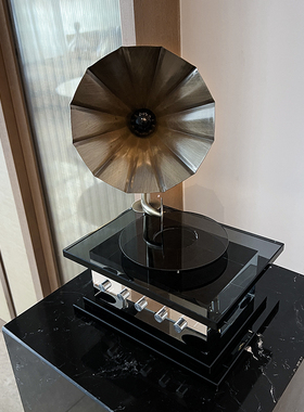 现代简约轻奢水晶复古留声机摆件样板间办公室创意cd唱片机装饰品