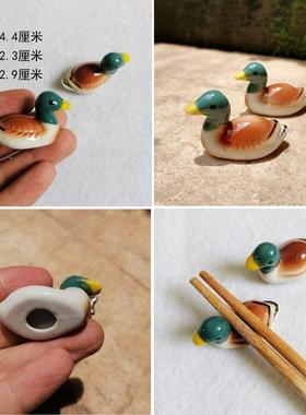 鸭子秋刀鱼日式筷子架可爱水果蔬菜陶瓷筷子托微景观餐饮店铺摆件