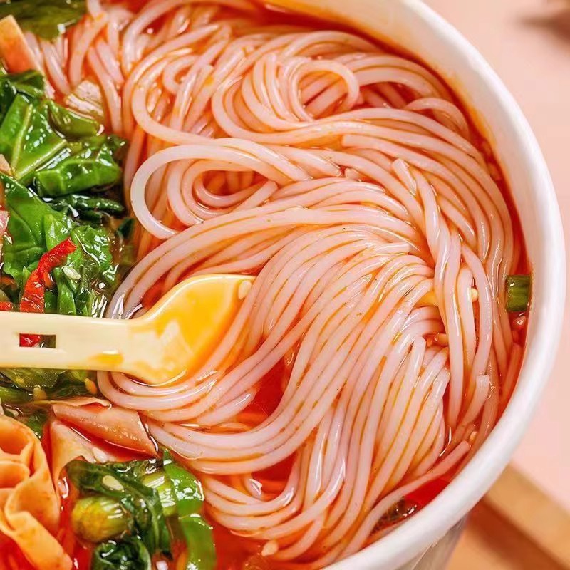 【买一送一】云南过桥米线香菇鸡汤大桶装免煮速食宵夜零食香辣 - 图3