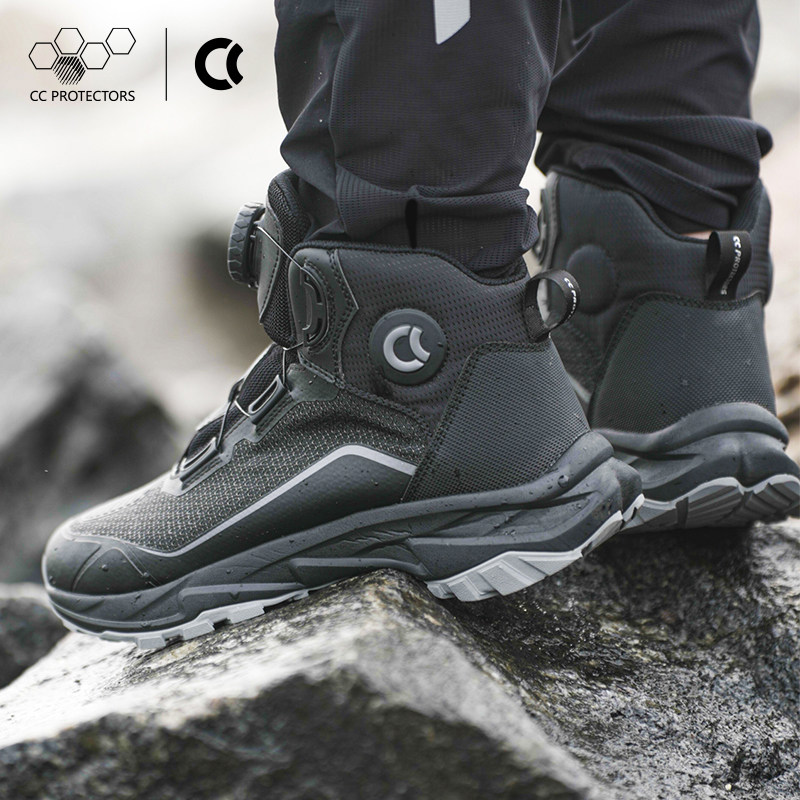 CC summer motorcycle riding boots are breathable and non-slip