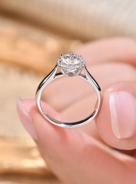 YUDANDUN莫桑戒指60分花苞钻戒镂空独特精致时尚百搭优雅通勤女