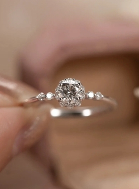 YUDANDUN莫桑戒指30分爱丽丝钻戒仙气优雅精致简约时尚百搭日常