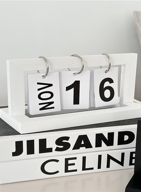 北欧简约木质日历摆件2025新款台历ins创意办公桌面装饰品小