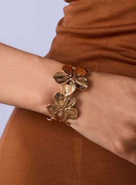 欧美金色蝴蝶花朵手镯夏季沙滩度假饰品小众百搭开口手镯配饰