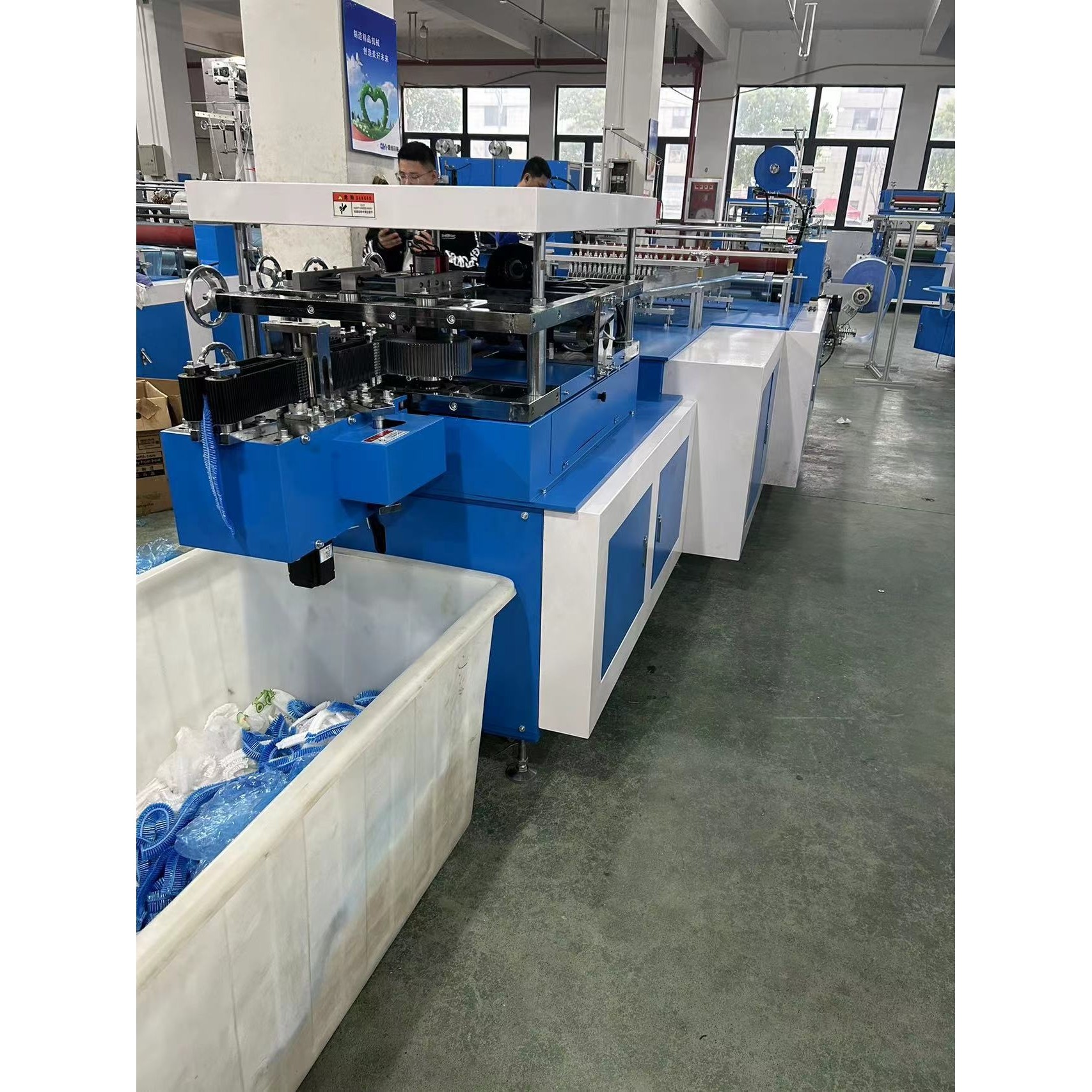 PE条帽机一次性酒店保鲜膜条帽机械pe塑料浴帽机条形帽子机器设备,淘宝优惠券,粉丝福利购,淘宝优惠卷