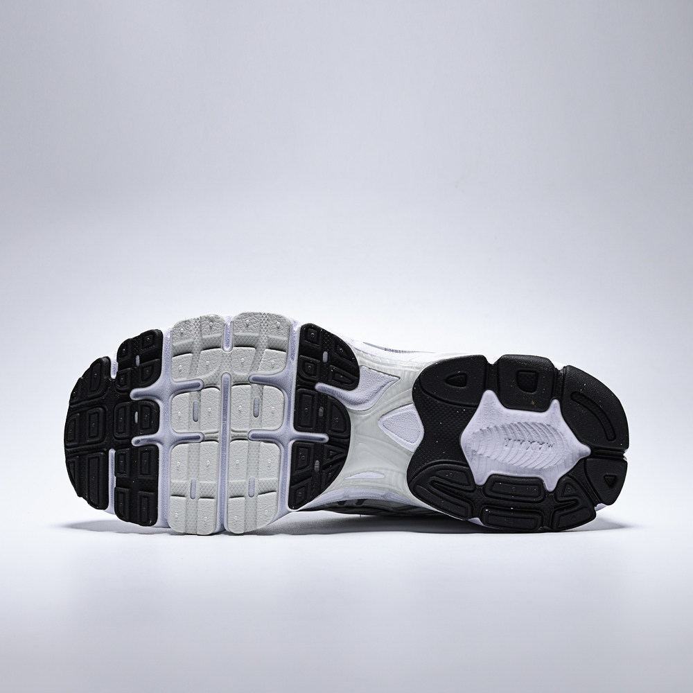 滔搏NIKE耐克男鞋AIR MAX MOTO网面老爹鞋复古跑步鞋IO9279-100,淘宝优惠券,粉丝福利购,淘宝优惠卷