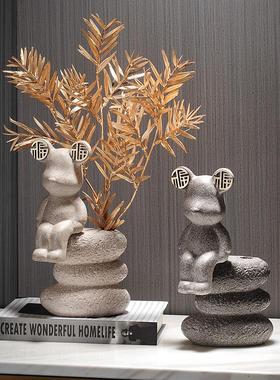 现代轻奢创意陶瓷福字熊玄关乔迁新居礼物新中式装饰品摆件插花