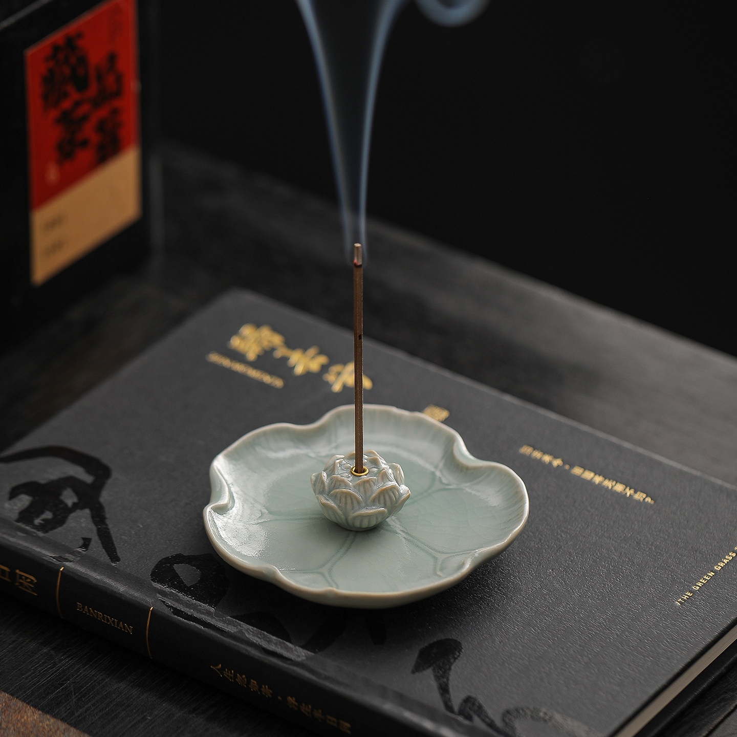 荷叶莲花线香香插陶瓷线香底座托盘室内家用插香底座檀香沉香香炉,淘宝优惠券,粉丝福利购,淘宝优惠卷