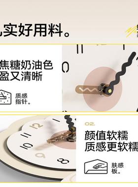 美世达桌面摆件创意钟表摆放式客厅电视柜时钟摆台式家居饰品座钟