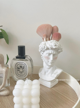 ins风雕像花插桌面摆件化妆刷收纳笔筒花瓶艺术插瓶拍照道具