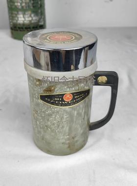 怀旧的旧物品民间旧茶壶温水水壶水壶水壶玻璃杯70年代和80年代装