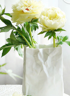 陶瓷花瓶褶皱纸袋白色花瓶现代简约轻奢素烧白色花器家居摆件
