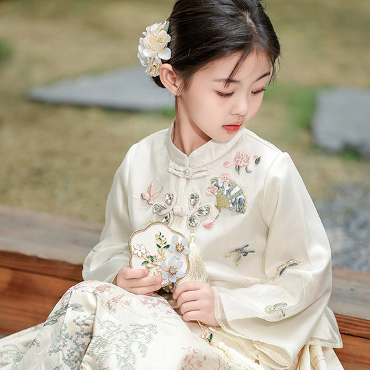 High-quality clearance girls' spring and autumn tops, new Chinese style baby horse skirt, girls' long-sleeved Hanfu, Chinese style