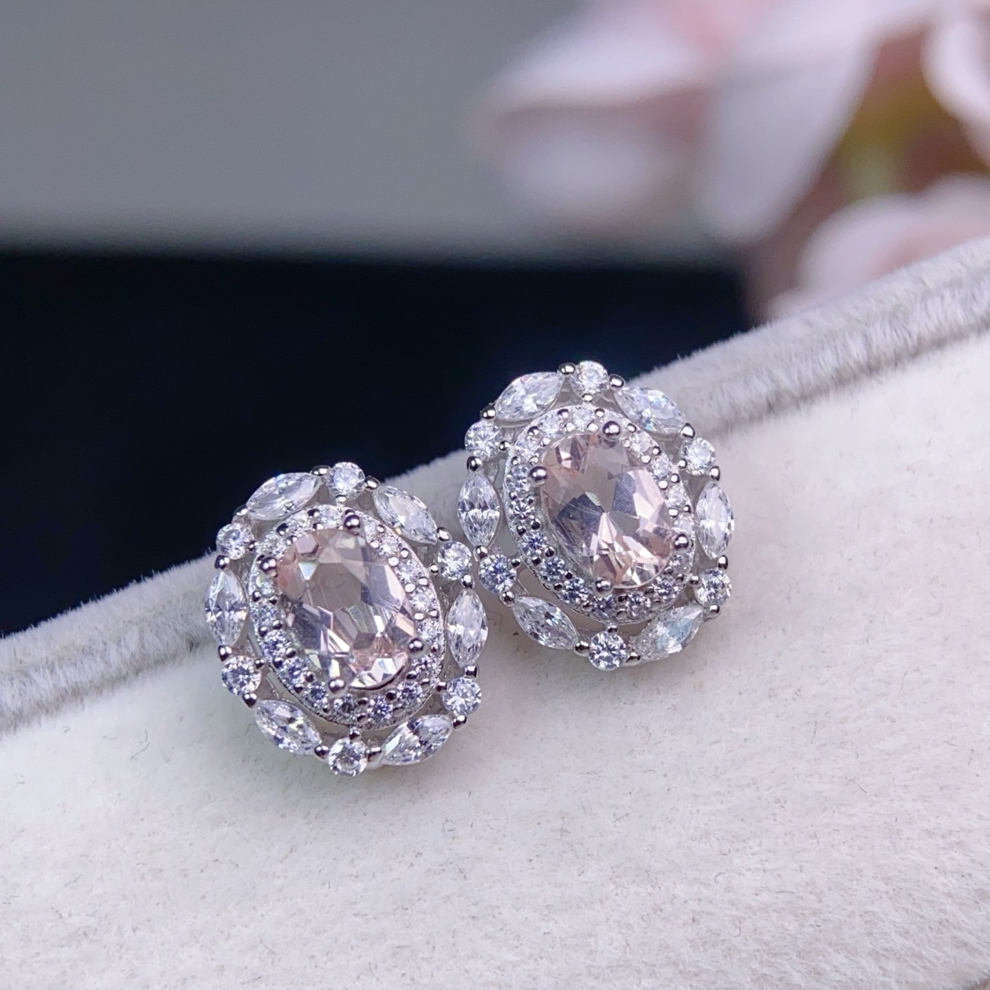 【中国地质大学珠宝】纯天然摩根石耳钉晶体干净色彩独特水水的,淘宝优惠券,粉丝福利购,淘宝优惠卷