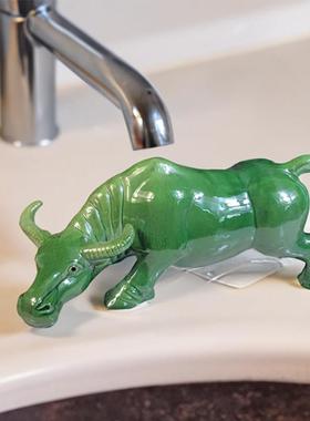 陶瓷水牛生肖牛黄牛家居客厅装饰品低头喝水牛正北化妆室牛工艺礼