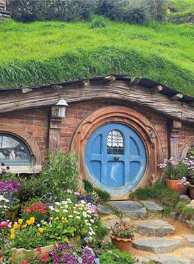 户外装饰摆件背景墙霍比特小屋网红打卡雕塑水泥直塑防腐木定制