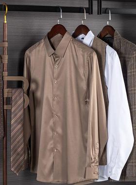 样板房衣帽间意式轻奢衣服皮鞋摆件咖色主题商务男士衣柜软装饰品