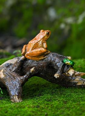 彷真小青蛙趴树枝摆件花园阳台假山盆栽造景装饰工艺品沼水蛙摆设