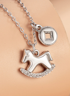S925纯银马上有钱小马吊坠