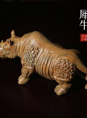 天然绿檀木实木雕刻生肖牛小摆件犀牛文玩手把件家居装饰品工艺品
