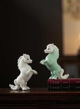 立即成功陶瓷马饰品可爱生肖马现代家居客厅电视柜装饰马年小礼物