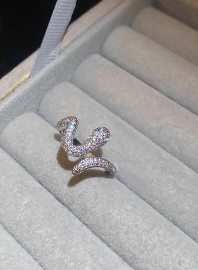 小红书爆款时尚满钻灵蛇戒指2025新款爆闪小金蛇小银蛇生肖指环女