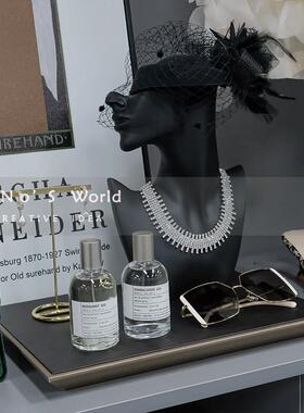 KINO奇诺样板间衣帽间组合女士衣柜装饰品样板房软装绿色衣服摆件