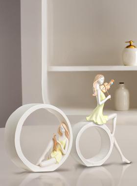 高端轻奢小提琴女孩人物艺术摆件创意雕塑办公室客厅电视柜装饰品