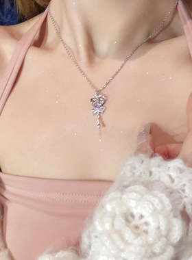美到失语!粉钻爱心魔法棒项链女2023新款爆款气质锁骨链轻奢小众