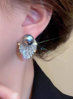 小众高级感轻奢气质耳饰灰色仿珍珠耳饰耳钉女法式设计镶钻耳环女