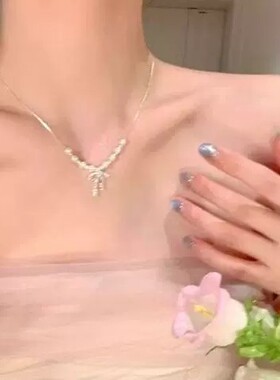 法式蝴蝶结珍珠吊坠项链女轻奢独特高级感气质颈链配饰锁骨链饰品