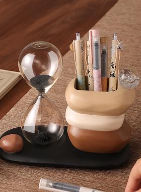 简约石头沙漏笔筒摆件工位小众高级感装饰办公室解压实用创意礼物