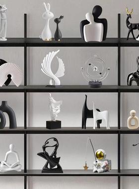 现代简约风艺术抽象人物摆件创意小众客厅展示柜电视柜桌面装饰品