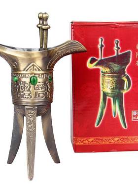 白酒杯仿古代酒杯乾隆杯青铜杯三脚杯帝王杯酒樽爵杯喝酒杯道具。