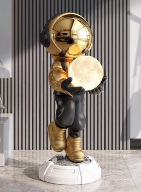 德国轻奢高档客厅太空人太空人大型落地灯摆件暴力熊装饰乔迁新居
