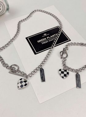 新款棋盘格项链爱心吊坠手链套装潮酷辣妹卫衣链毛衣链温变项链