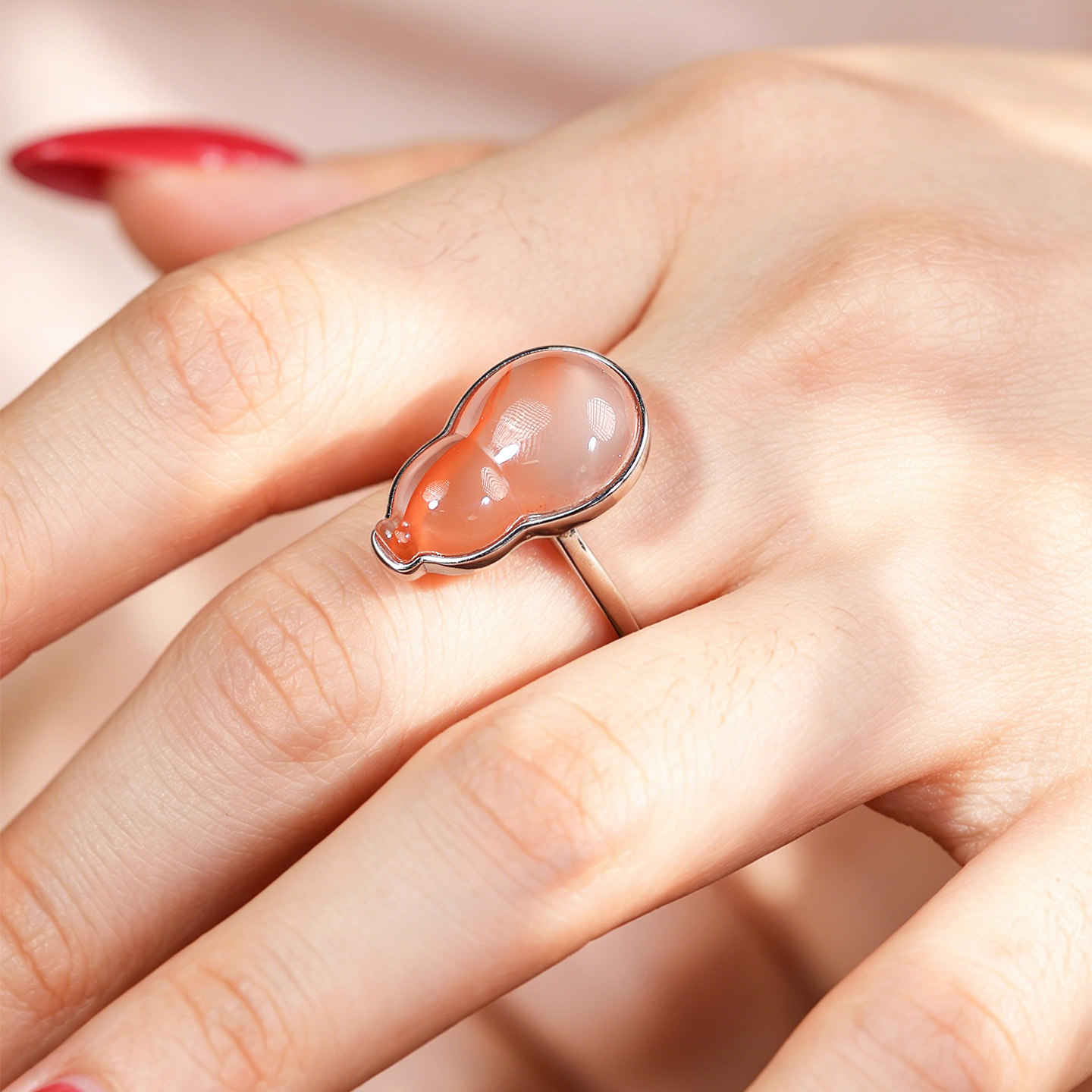 Lingxibaoge Natural Ice Floating Southern Red Gourd Large Ring High-value Retro Versatile Decoration Ring Adjustable
