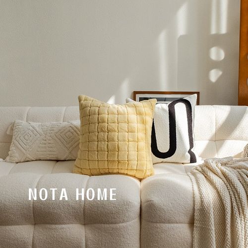 纯色抱枕黄色毛绒靠枕样板间靠垫现代极简枕套客厅柔软几何抱枕芯 - 图2