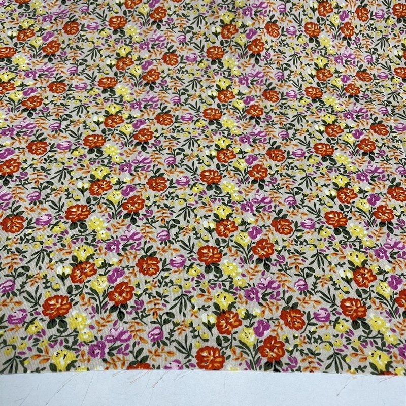 D412米色底小碎花印花雪纺布头 柔软透气垂坠连衣裙上衣旗袍面料,淘宝优惠券,粉丝福利购,淘宝优惠卷