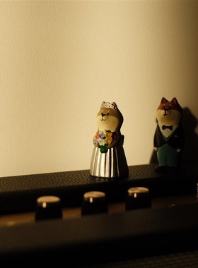 浪漫甜蜜婚礼新郎新娘柴犬夫妇公仔可爱狗桌面摆件情侣礼物伴手礼