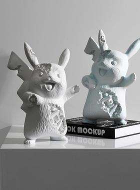 艺术创意招财雕塑摆件汽车客厅办公室书柜桌面家居样板装饰品北欧